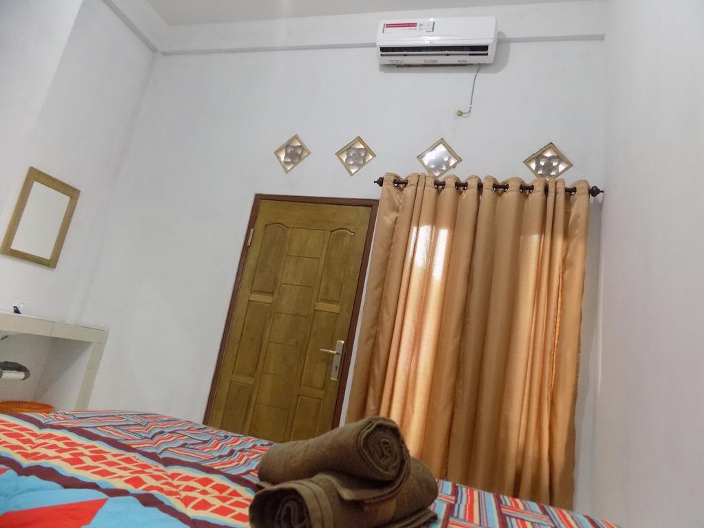 Defa Homestay Kuta  Exteriör bild